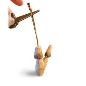 H�ndsnittet tr�ornament i massivt tr�