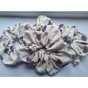 Stor blomstret scrunchie