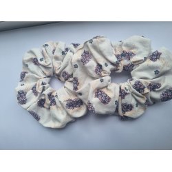 Stor blomstret scrunchie