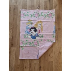 Hndsyet Lyserdt Viskestykke med Eventyrlige Prinsesser