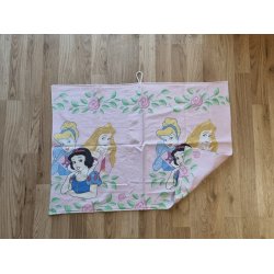 Hndsyet Lyserdt Viskestykke med Prinsesser