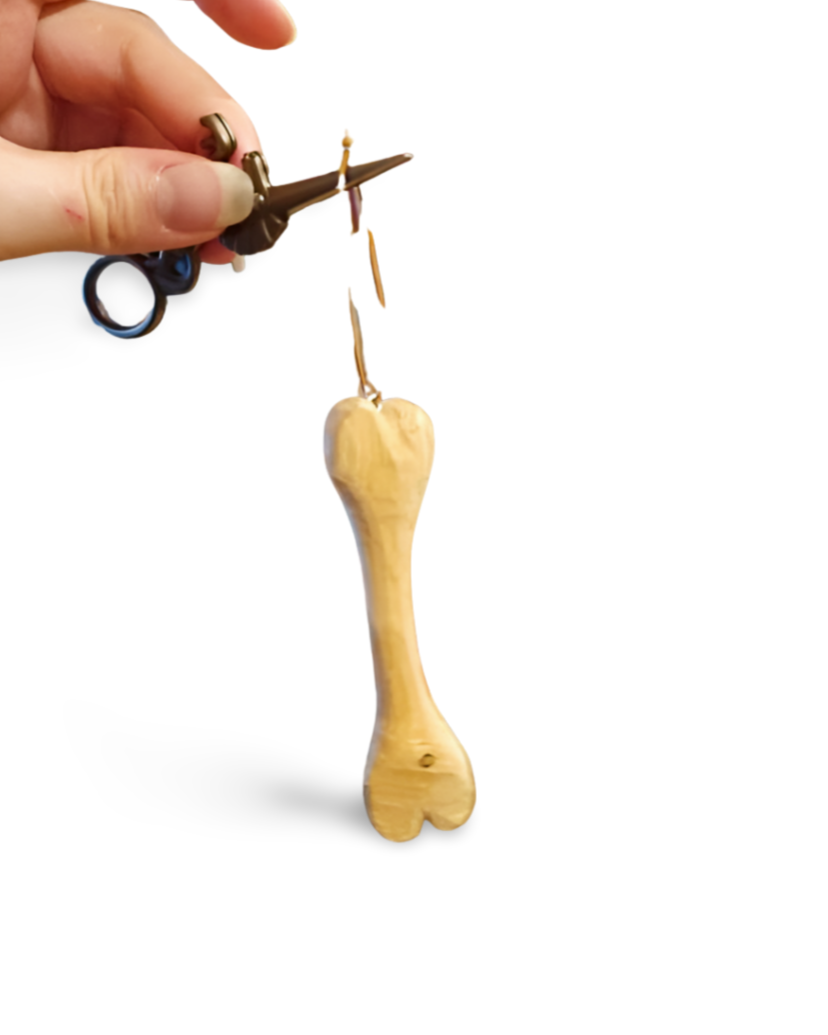 H�ndsnittet tr�ornament i massivt tr�